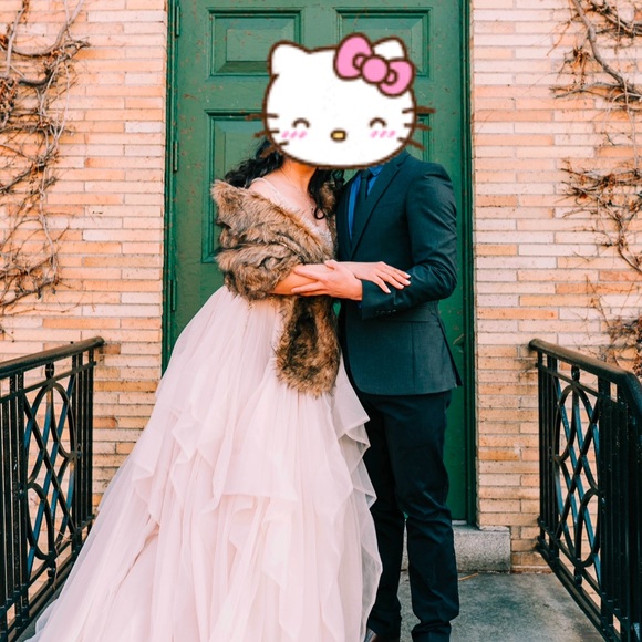 Faux fur wrap/shawl - Picture 10 of 10